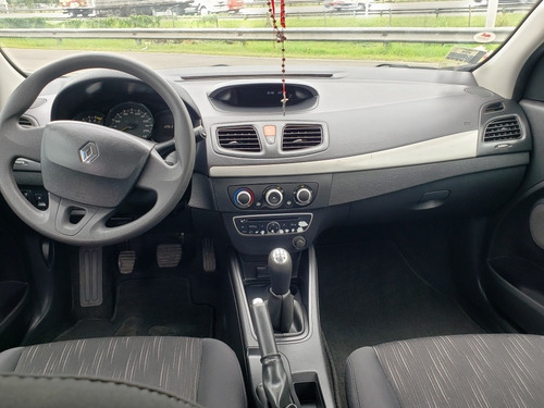 Renault Fluence 1.6 Confort 110cv 2011