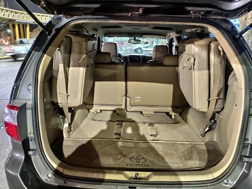 Imagen 9 de 10 de Toyota Sw4 2009 3.0 I Srv C/cuero 4x4 (2009)