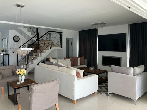 Imagen 4 de 16 de Venta De Casa Amoblada En Saint Thomas Oeste Canning