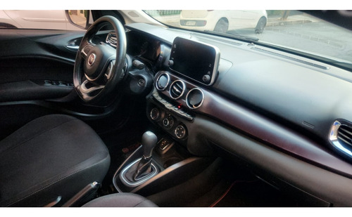 Fiat Cronos 1.8 E.TORQ FLEX PRECISION AT6