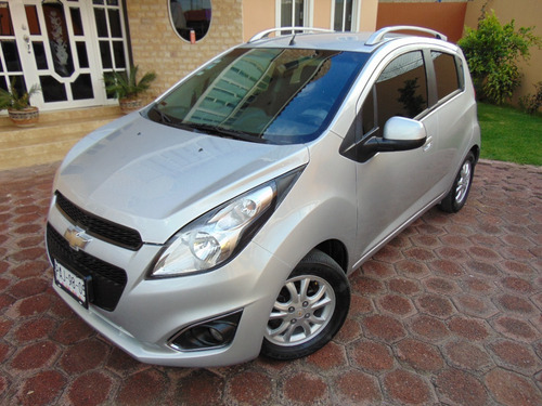 Imagen 1 de 12 de Chevrolet Spark Ltz