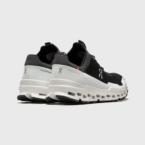 Tenis On, Cloudultra, Black / White, Mujer.