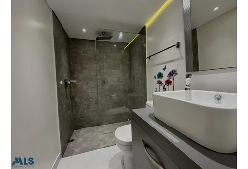 Apartamento En Lalinde Con Generosa Terraza(mls#256169)