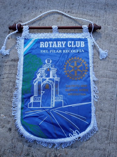 Banderín Rotary Club Del Pilar Recoleta Distrito 4890 Bs.as.