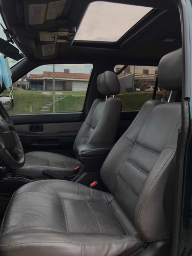 Nissan Pathfinder Canadiense 4x4 At