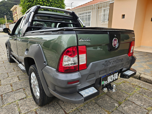 Fiat Strada 1.8 16v Adventure Ce Flex 2p