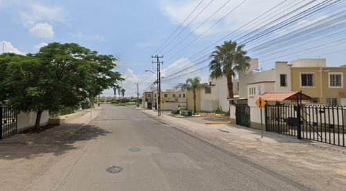 Imagen 2 de 13 de Gran Oportunidad De Estrenar Casa Rb