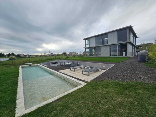 Casa En Venta En El Naudir, Escobar, G.b.a. Zona Norte