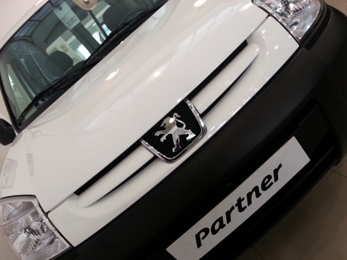 Imagen 15 de 24 de Peugeot Partner 2023 1.6 Furgon Confort