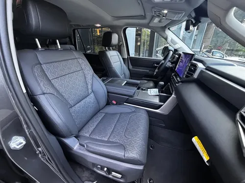 Toyota Sequoia 3.5 V6 Sr5 4X4