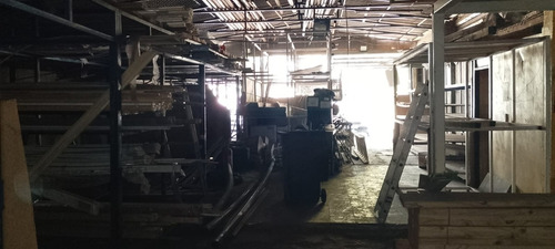 Bodega Con Excelente Ubicación A Pasos De Avenida El Guanaco