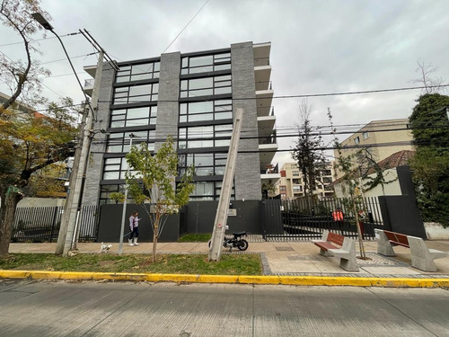 Arriendo Depto 2d 2b, Con Terraza Y Gran Conectividad