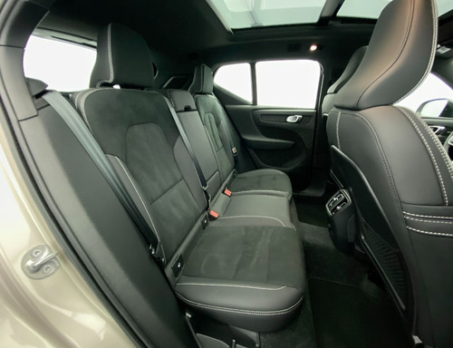 Volvo XC40 0.0 RECHARGE ULTIMATE PURE ELECTRIC 4X4