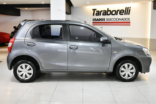 Toyota Etios 1.5 Sedan Xs
