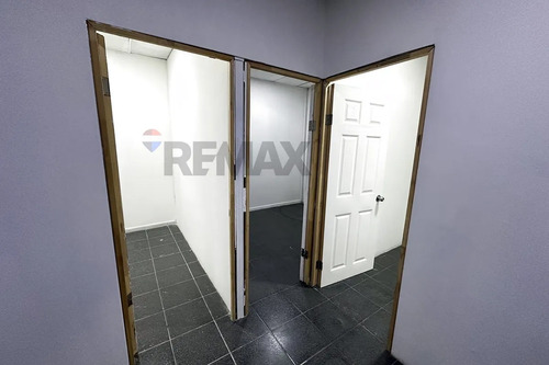 Local Comercial Arriendo Frente Mallplaza Vespucio