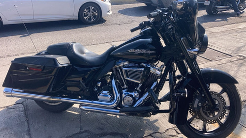 Touring Street Glide 103 Color Black Demin Año 2011