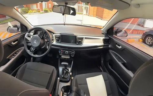 Kia Rio 1.4 Vibrant Hb At