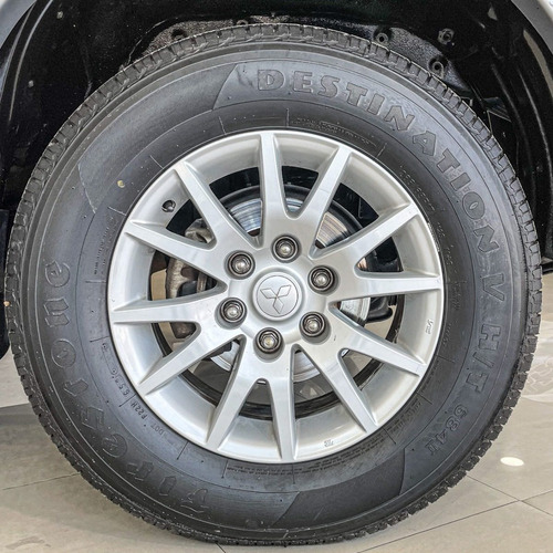 Imagen 13 de 14 de Mitsubishi Montero