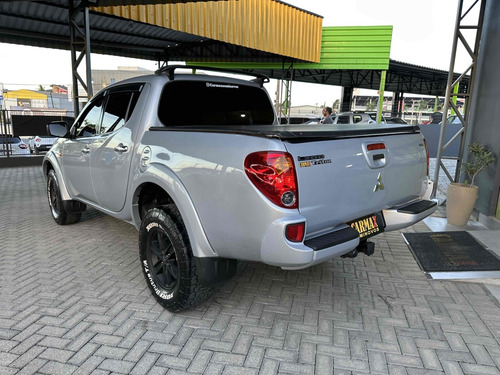 Mitsubishi L200 Triton 3.2 HPE 4X4 CD 16V TURBO INTERCOOLER DIESEL 4P AUTOMĂTICO
