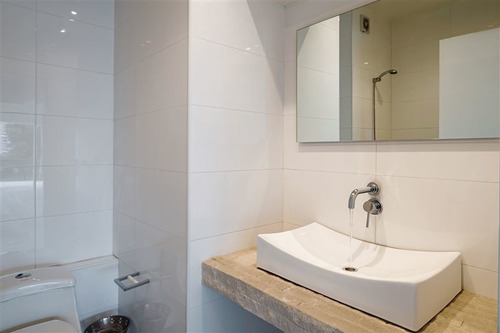 Departamento En Venta De 2 Dorm. En Santiago