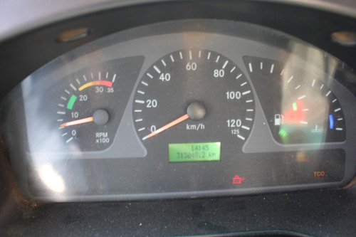 Mercedes Benz Accelo 915c