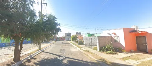 Venta De Casa, Av Moron, Fraccionamiento Hacienda Santa Fe, Tlajomulco De Zuñiga, Jalisco, Remate Bancario-jmjc89