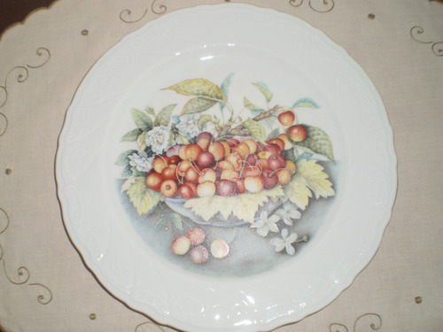 Plato De Porcelana Bavaria. Frutas