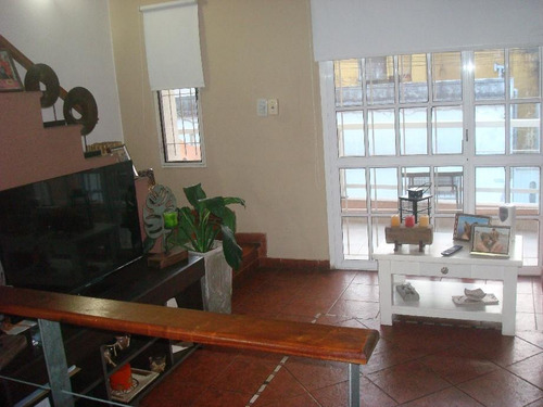 Departamento Tipo Casa En Venta Cond En Sarandi Este