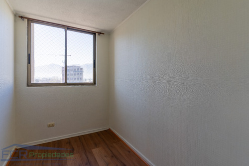 Excelente Departamento 2d 1b Frente Estación Metro Ñuble