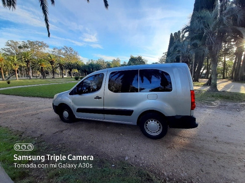 Peugeot Partner B9 Rural 5 Pasajeros