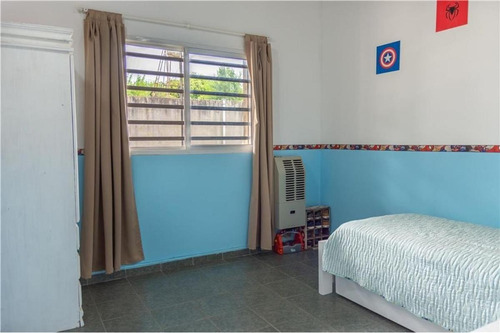 Imagen 14 de 18 de Casa Venta 3 Dormitorios 2 Baños -terreno 10x35.5 Mts- City Bell
