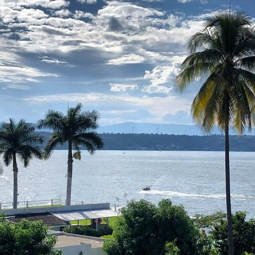 Casa En Lago De Tequesquitengo Morelos, Renta!