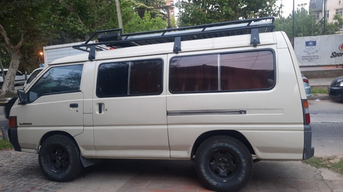 Imagen 11 de 23 de Mitsubishi L300 1998 2.5 Minibus