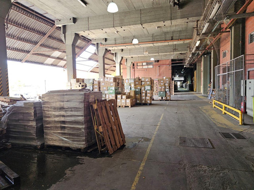Nave Industrial En Complejo Corporación Sur - Alquiler