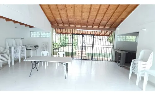Casa En Loma De Los Bernal