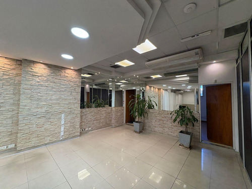 Alquiler Amplio Local Comercial En Caballito