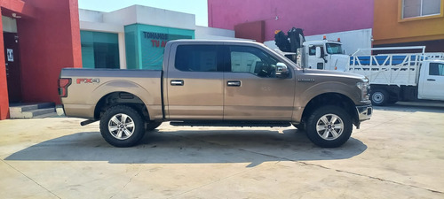 Ford Lobo 5.0l Doble Cabina Xlt V8 4x4 At