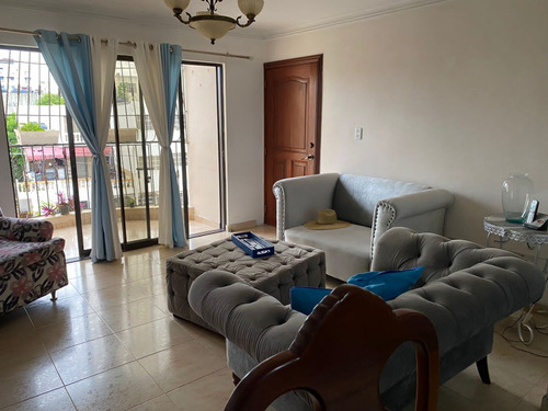 Apartamento 4to Piso En Villa Aura