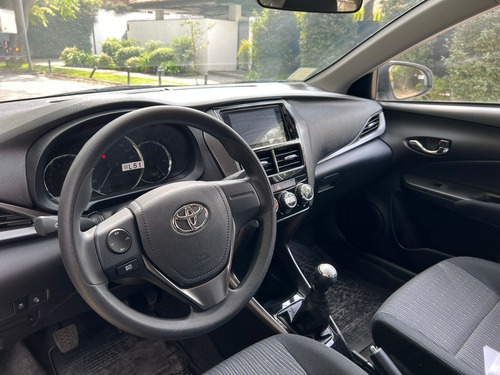 Imagen 13 de 15 de Toyota Yaris Gli