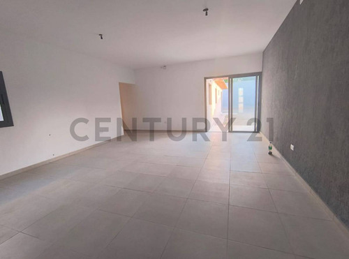 Casa En Venta Barrio Pinar Del Sol Vi