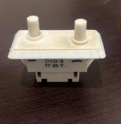 Switch Interruptor De Puerta 3 Y 4 Terminales Dsd-5