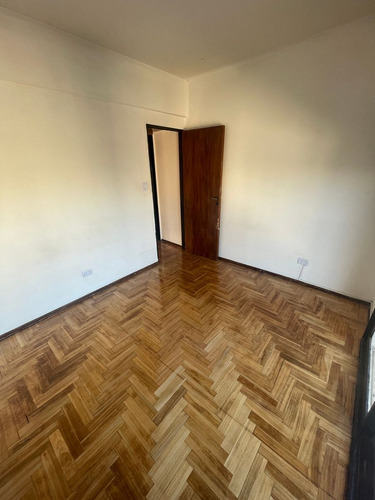 Departamento En Venta En San Martin Centro De 2 Amb