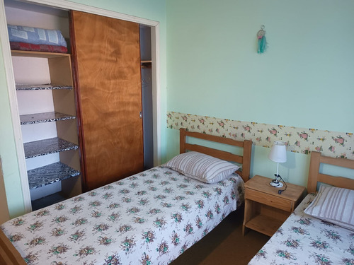 Imagen 14 de 16 de Departamento 4 Ambientes A Una Cuadra Del Mar Muy Luminoso