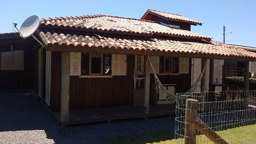 Imagem 3 de 20 de Casa À Venda Na Servidão Pmg 21, Grama, Garopaba - Sc - Liv-22598