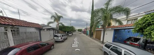 Casa En Remate Bancario En Miguel Borja, Lomas Del Paraíso Ii, Guadalajara, Jalisco