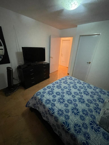 En Venta Bello Apartamento Remodelado En Manzanares Este. Aa Solo Cliente Directo
