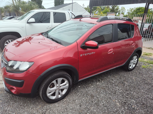 Renault Sandero Stepway 1.6 Dynamique 105cv