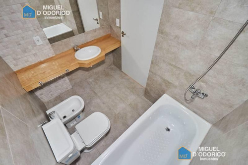 Venta Departamento 3 Ambientes Con Cochera En Parque Avellaneda