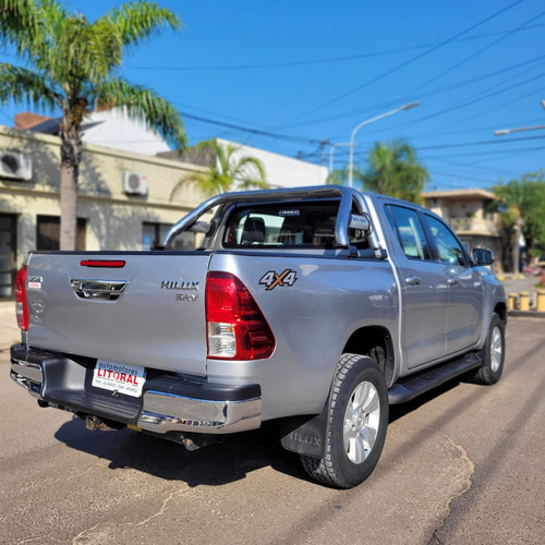 Toyota Hilux Pick-up 2.8 Cd Srv 177cv 4x4 At