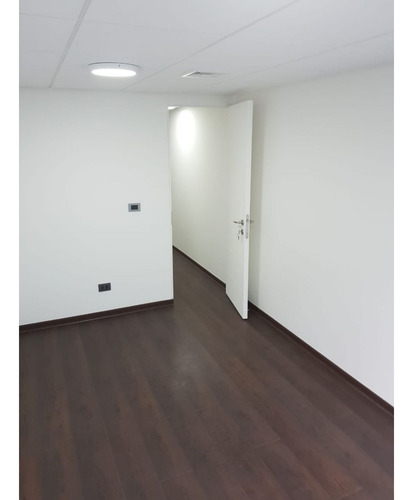 Sector Estoril, Oficina 22 Mts, 1 Privado + Estac. - Himalay